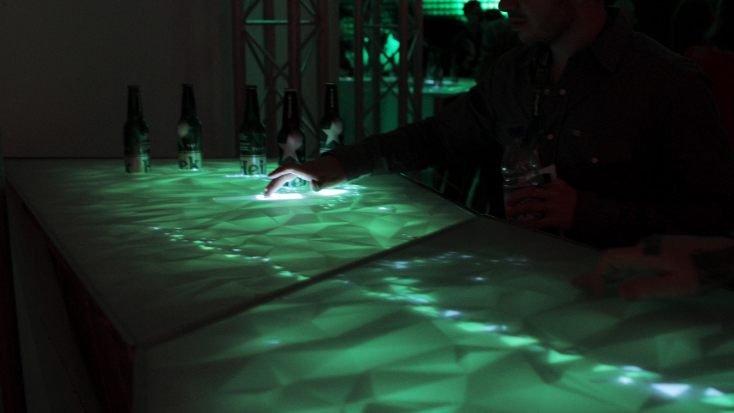 Heineken Interactive Bar - interactive multi-touch bar surface
