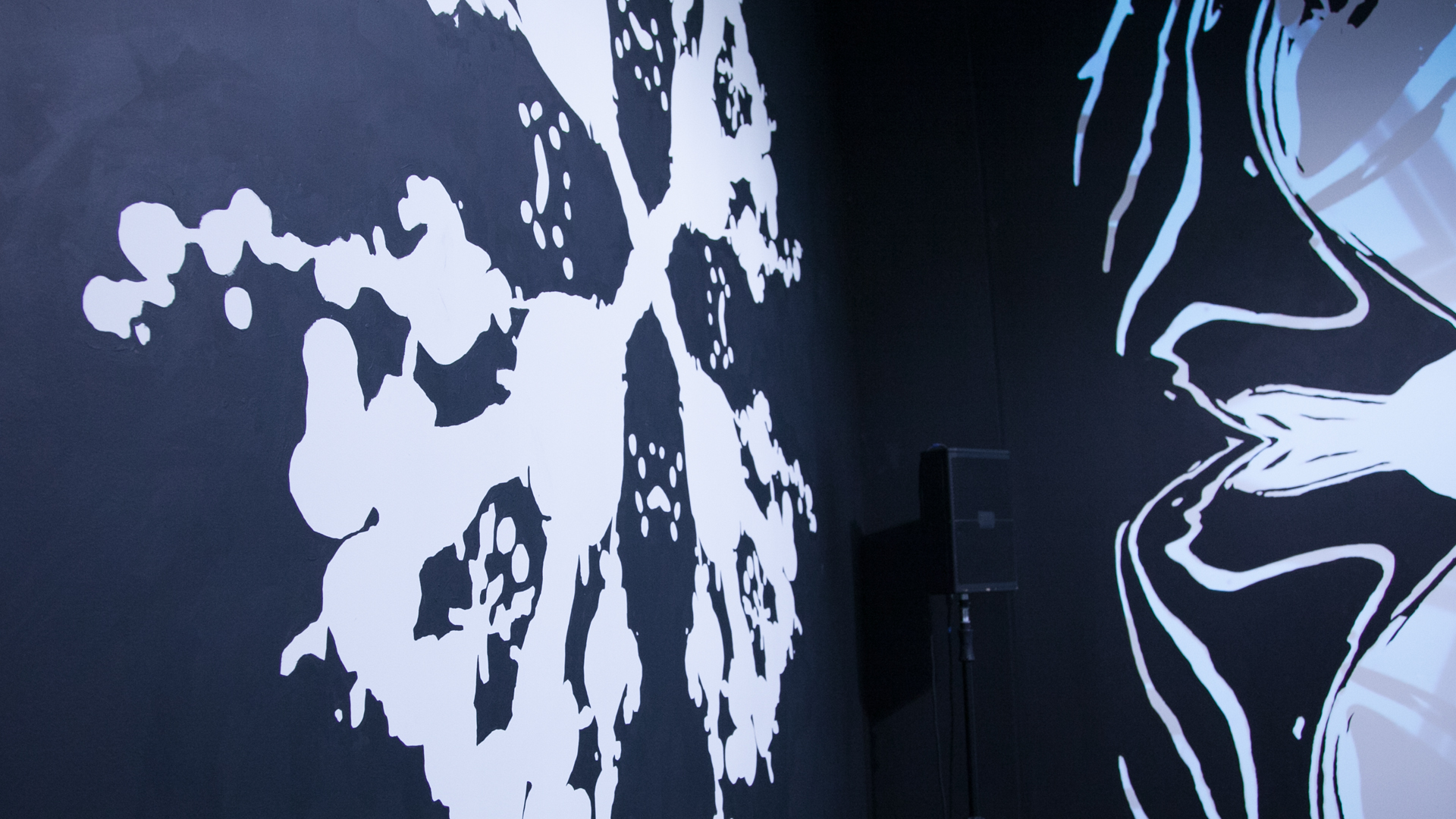 00 Project - hand painted murals with projection mapping